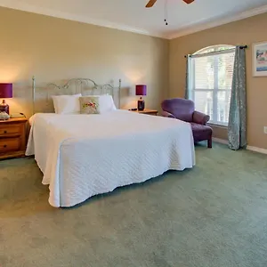  Holiday home Emerald View